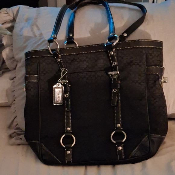 Coach Black Signature Tote Bag - Picture 1 of 8